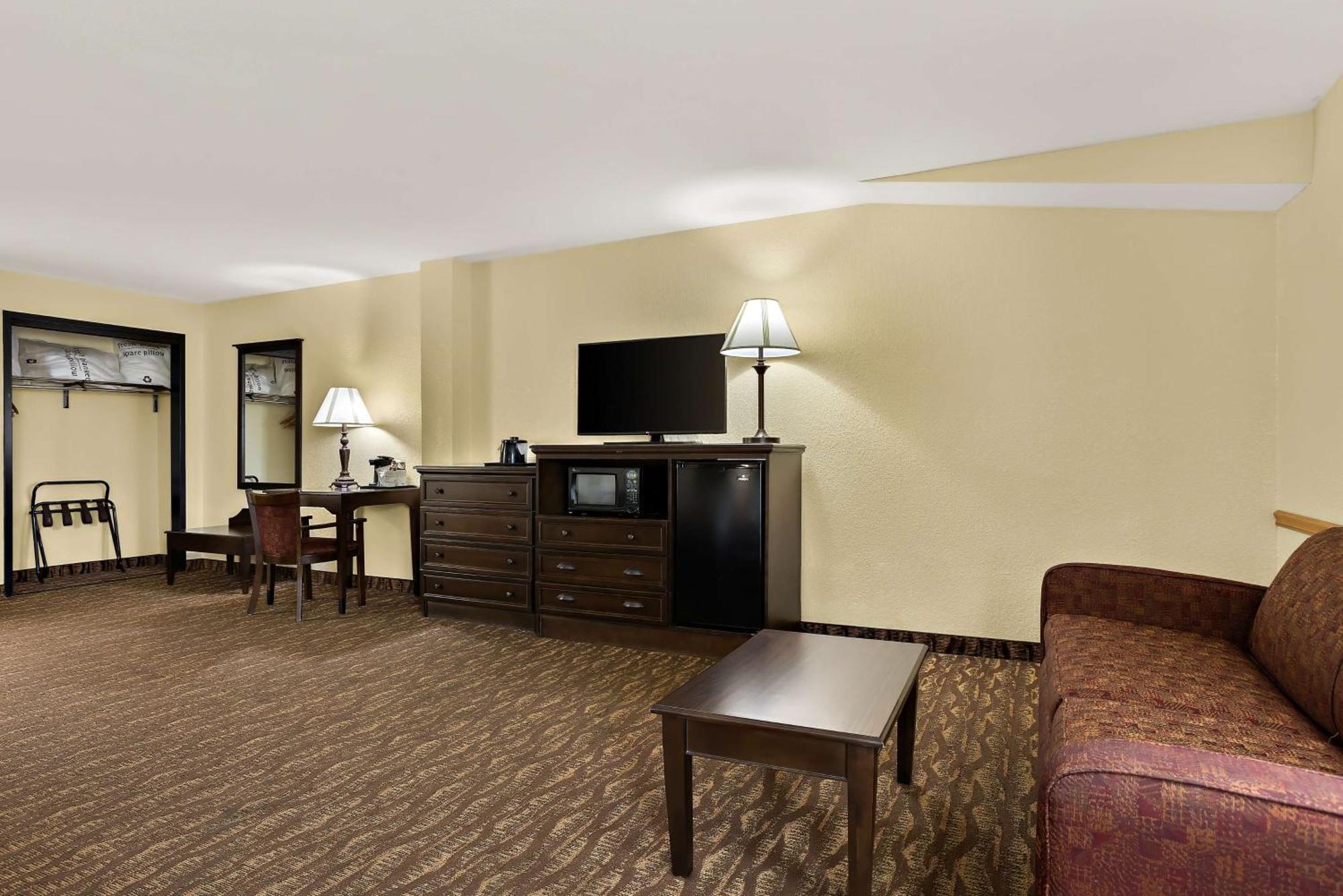 Best Western Center Pointe Inn Μπράνσον Εξωτερικό φωτογραφία